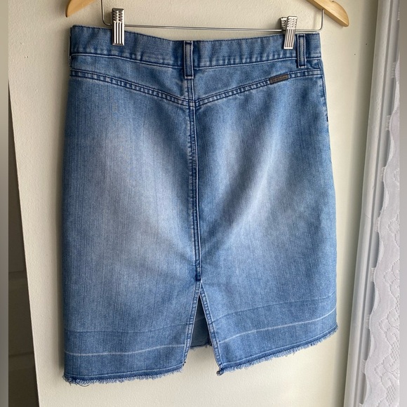 Calvin Klein Denim Skirt Blue Size 7 Raw Hem Pencil Jean Mini Women’s Y2K 00s - Picture 4 of 8